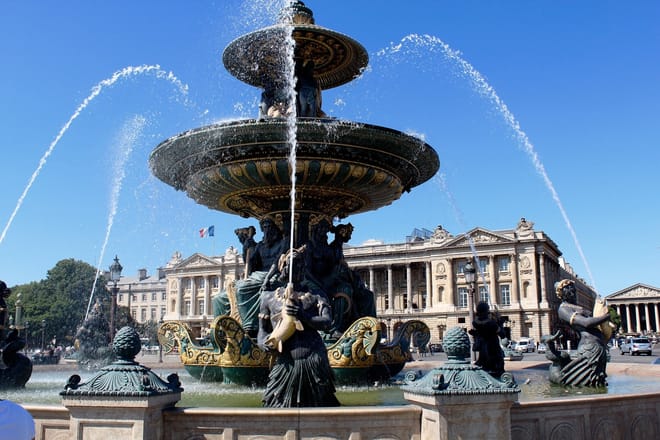 Private Paris Sightseeing City Tour by Minivan photo 2