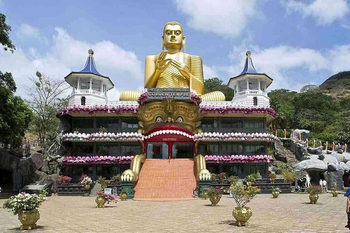 Dambulla Golden Cave Temple