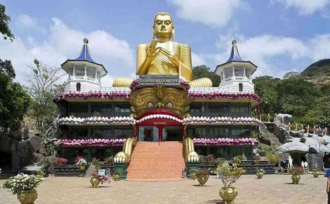 The Isle of The Pearl – 14 Days Tour