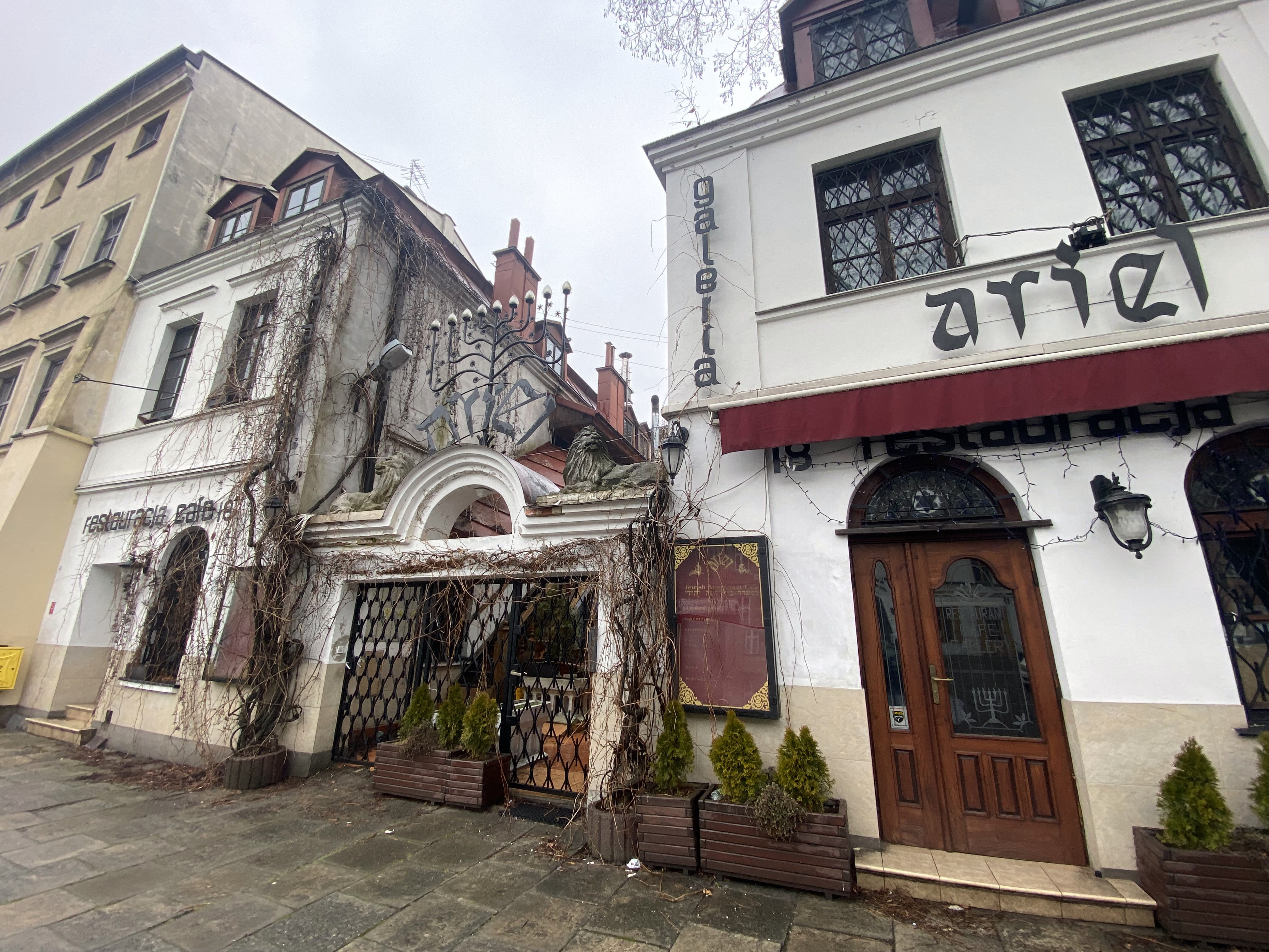 Kazimierz: Krakow's Vibrant Jewish Heritage Walk!