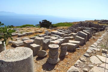 Hiking Tour of Ancient Thira from Kamari to Pyrgos