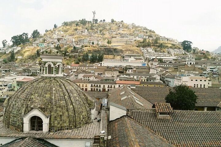 Quito city private tour with lunch and tickets included