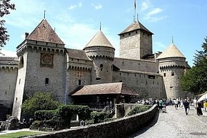 Full Day Private Tour to Geneva - Montreux and Chillon Castle 