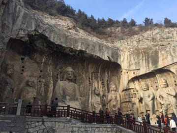 One-day Luoyang Longmen Grottoes and White Horse Temple Private Tour