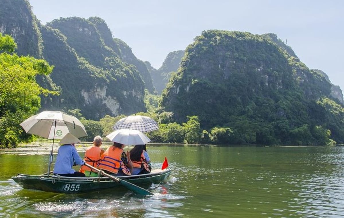 Small Group Ninh Binh Day Tour to Hoa Lu Trang An from Hanoi
