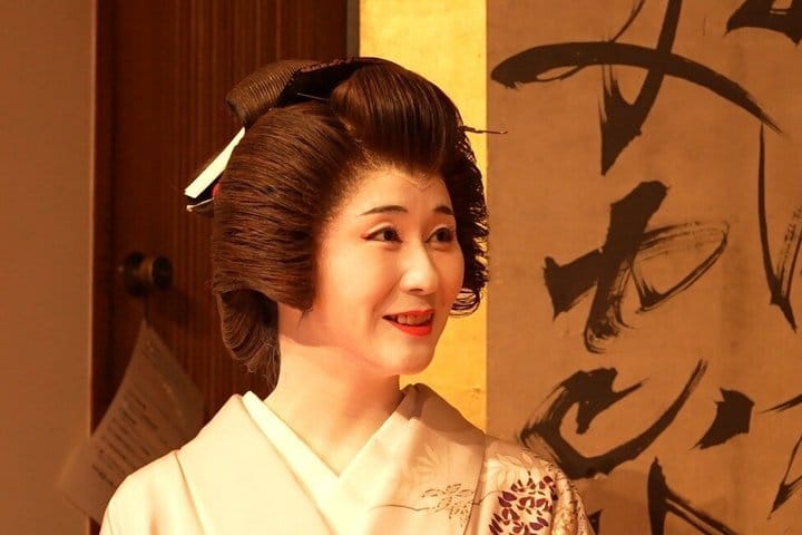 One Hour Geisha Show in Asakusa Tokyo 5
