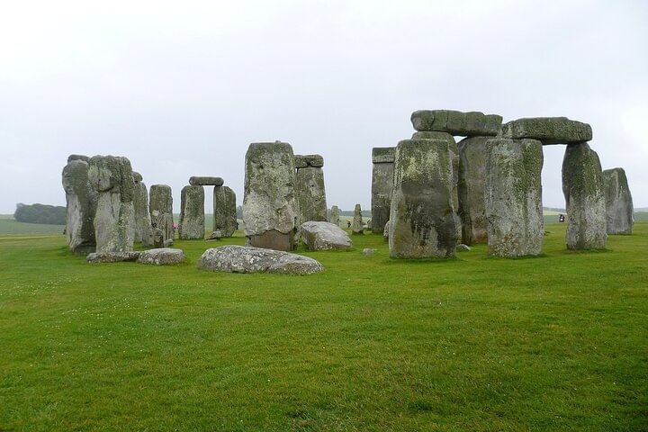 Stonehenge Roman Bath Private Tour with Admission