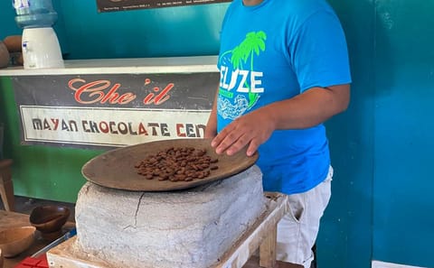 Maya Chocolate Making Tour in Belize with Hands-On Experience