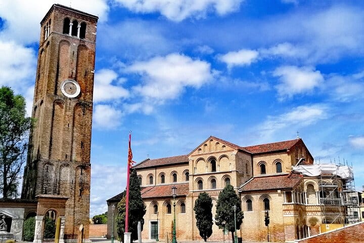Murano Glass: Local Workshop & Walking Tour 9