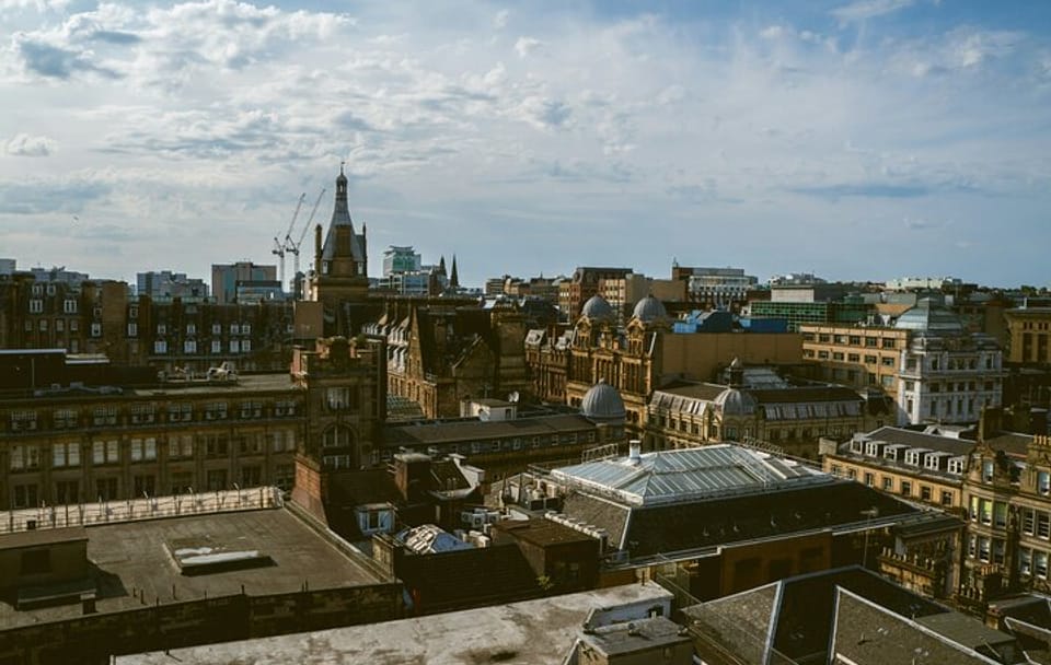 Glasgow City Highlights Day Tour from Edinburgh