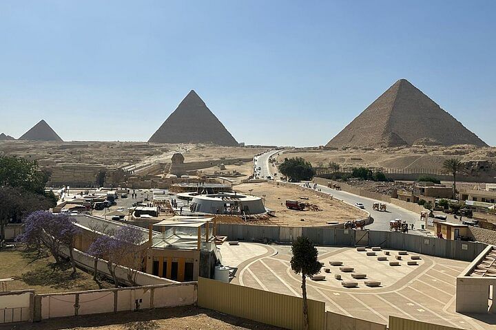 Cairo and Alexandria Tour: Explore Pyramids, Catacombs, and Culture