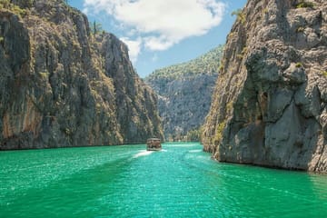 Green Canyon Boat Tour with Lunch and Soft Drinks from Side
