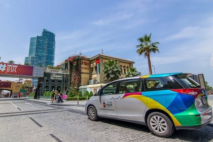 Dubai Private Chauffeur Service with English speaking Driver