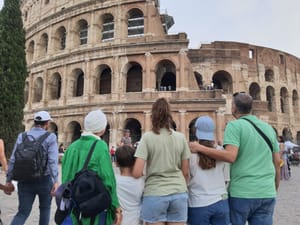 Semi-private guided tour of the Colosseum and Forum in Rome for kids and families