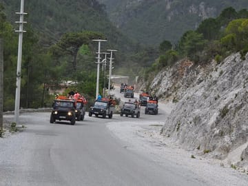 Jeep Safari Adventure with Lunch at Dim River in Alanya