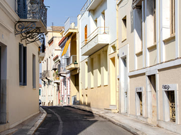 9-Day Greece Tour: Athens, Delphi, Meteora, Mykonos, Santorini