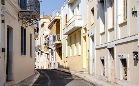 9-Day Greece Tour: Athens, Delphi, Meteora, Mykonos, Santorini