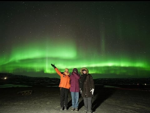 Private Northern Lights Tour with Hot Chocolate in Iceland, photo 5