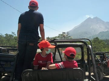 Merapi volcano by Jeep