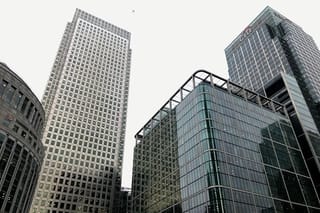 Private transfers between London City Airport - London Luton Airport