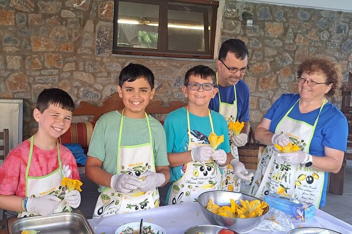 Cretan Flavors - Cooking Lessons and Wine Olive Oil Tasting  4