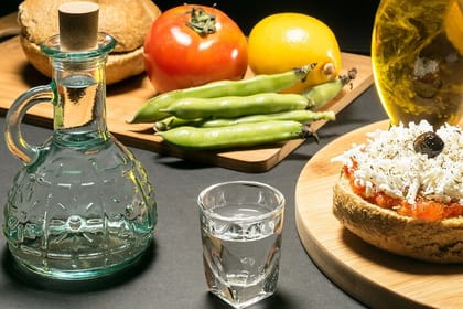 Private Walking Food Tour to Explore and Eat in Heraklion