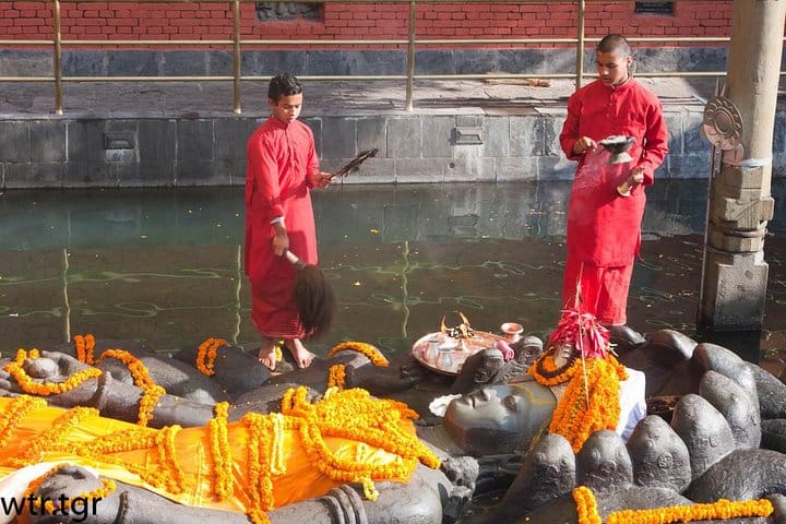 19 Days Mera Peak Climbing & Expedition – One Life-Changing Himalayan Adventure