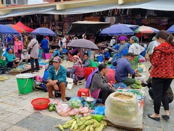 Full-day Bac Ha Sunday Market Private Tour from Sapa