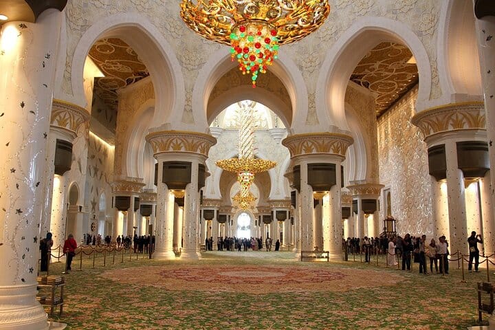 Full Day Abu Dhabi Guided Tour