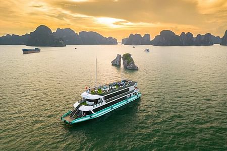 Luxury Amethyst Cruise Day Tour in Halong Bay: Explore Top Attractions