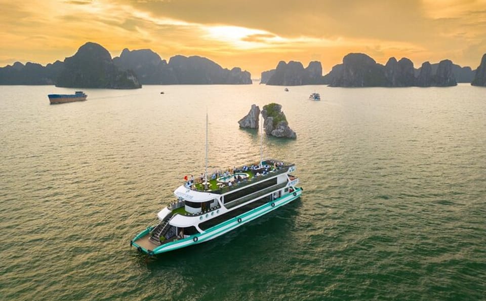 Luxury Day Cruise Experience in Hạ Long Bay from Tuan Chau