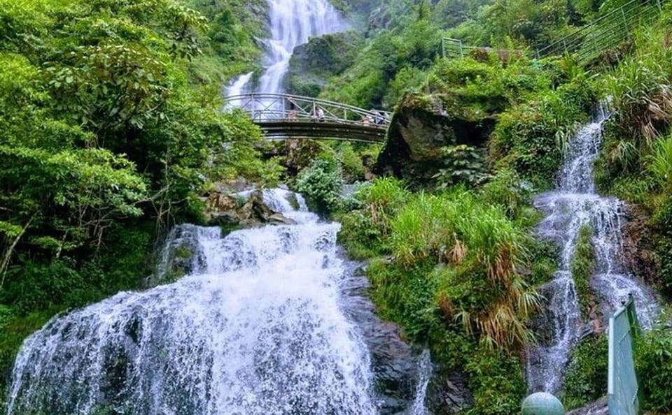 Private Motorbike Tour to Love and Silver Waterfalls in Sapa