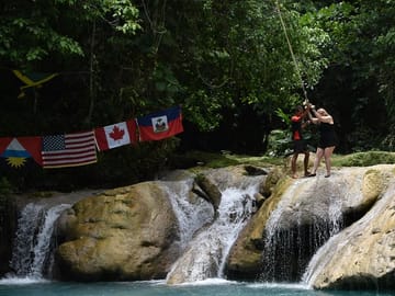 Jumping off the cliffs at the Blue Hole