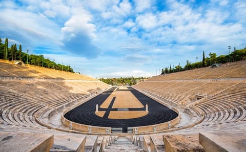 Athens-Panoramic tour and Plaka port pick up (small group)