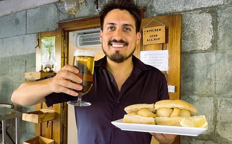 Madrid Food Tasting Tour in Hidden Gems for Small Groups”