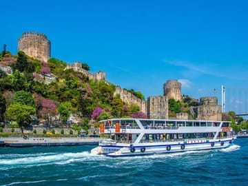 Guided Byzantine & Bosphorus Tour with Transfer In Istanbul