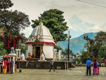 Half Day Tour of Pokhara's Bindabasini Temple and Mahendra Cave