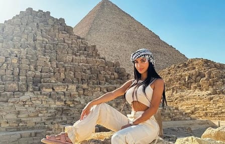 Giza Pyramids Day Tour with Camel Ride and Highlights