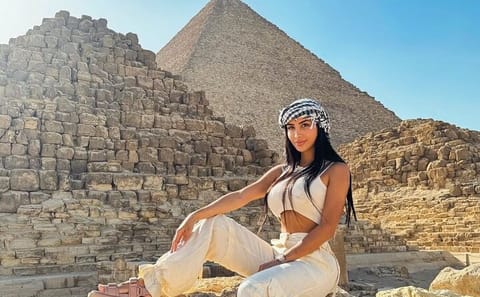 Giza Pyramids Day Tour with Camel Ride and Highlights