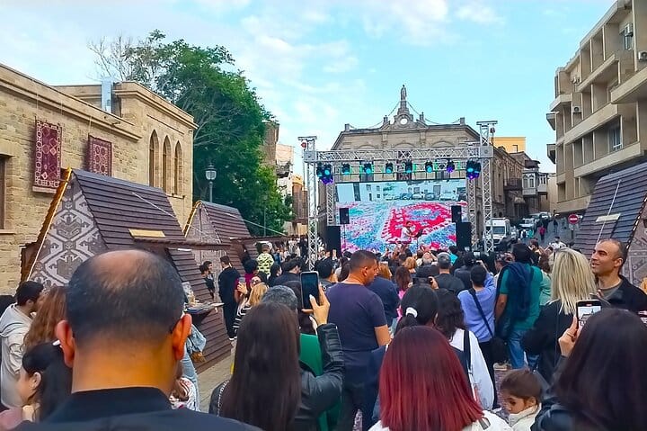 old city baku_old_city_baku_old city tour_old_city_tour_baku-shopping in old city-carpet festival baku