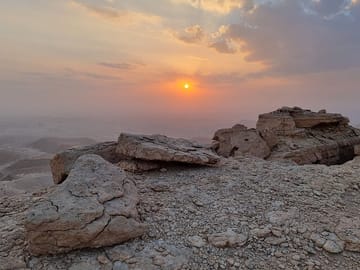 3-Day Tour: Edge of the World, City tour and Red Sand from Riyadh