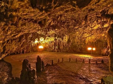 Drogarati Cave