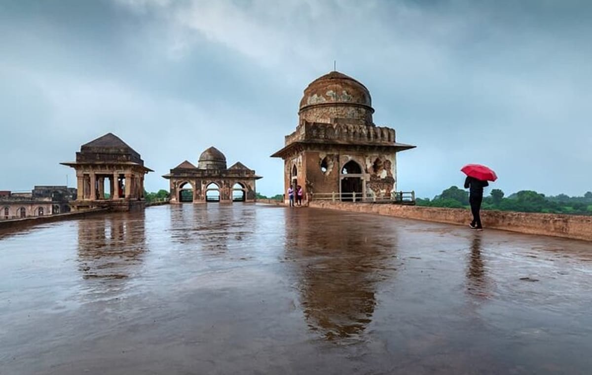 3-Day Jyotirlinga Temples and Mandu City Private Guided Tour