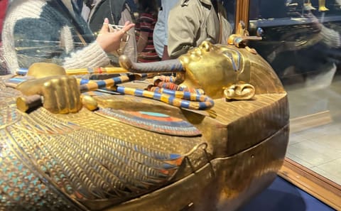 Cairo Day Tour from Sharm El Sheikh: Giza Plateau and Museum