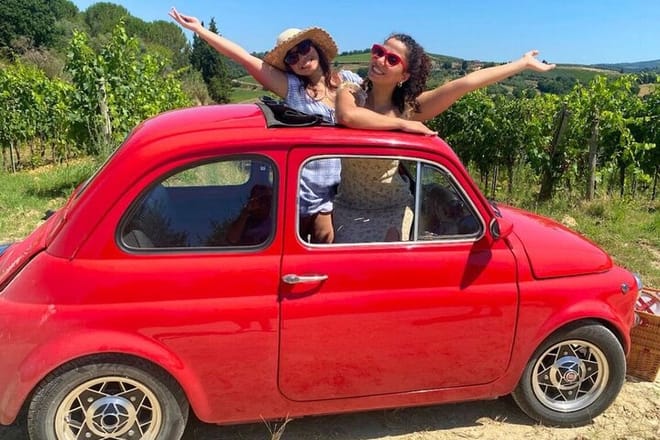 Tuscan Hills & San Gimignano by Exclusive Vintage Fiat 500