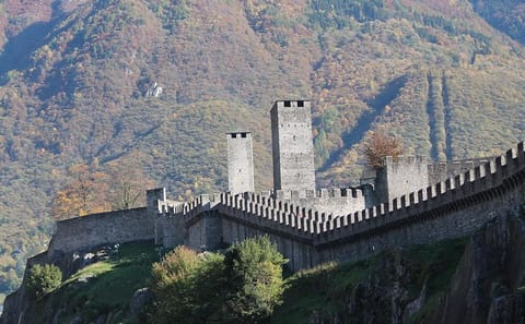 Guided Walking Tour of Castelgrande and Bellinzona's Historic Center