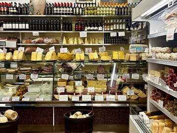 Rome: Trastevere Small Group Walking Food Tour