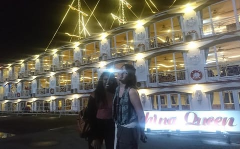 Water Puppet Show with Cyclo Ride and Dinner Cruise in Ho Chi Minh City