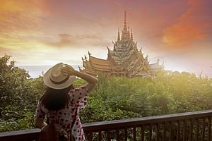 2-Hour Private Guided Walking Tour: The Best of Pattaya
