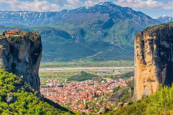 2 Days Delphi and Meteora Private Trip